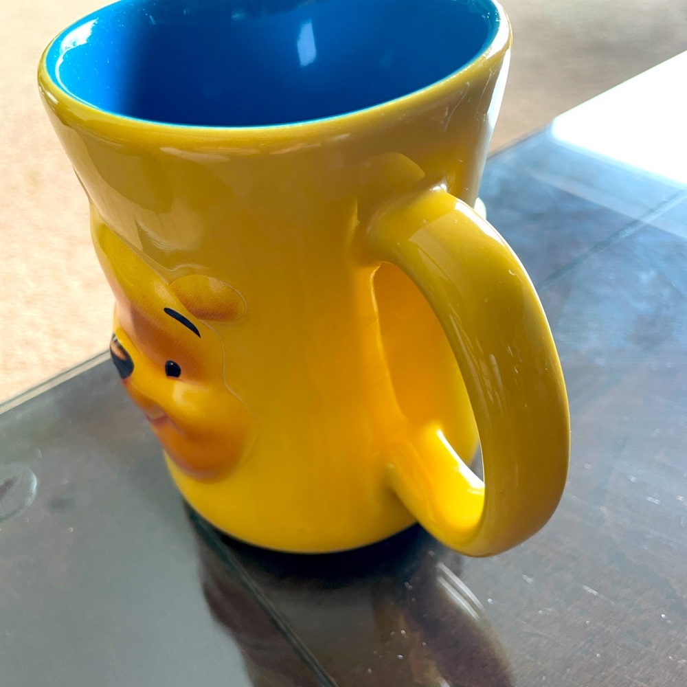 Winnie the Pooh Coffee mug, Excellent condition, lightly used.